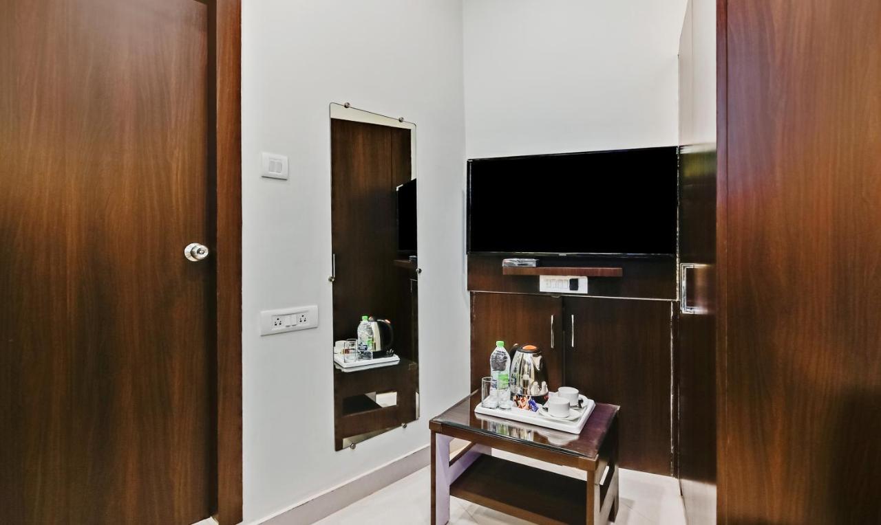Treebo Resto- Near Lucknow Railway Station Hotell Eksteriør bilde