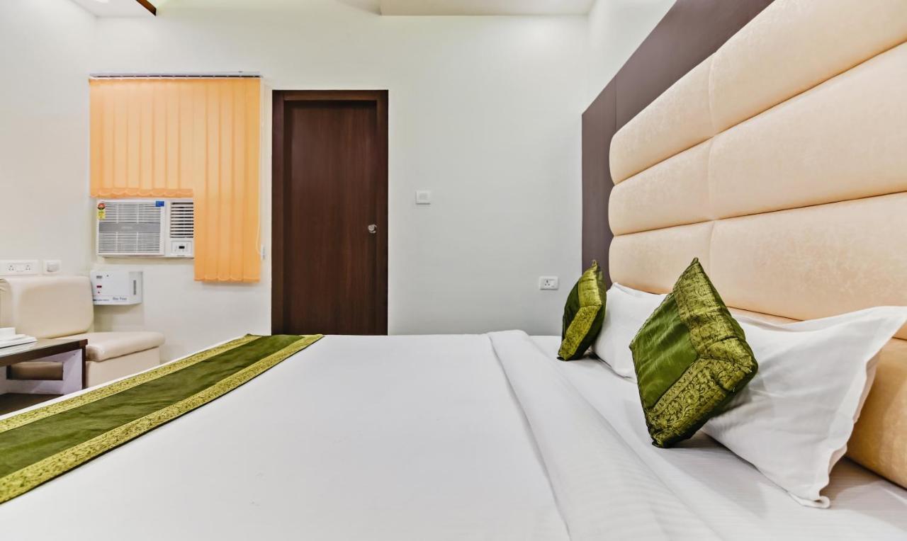 Treebo Resto- Near Lucknow Railway Station Hotell Eksteriør bilde