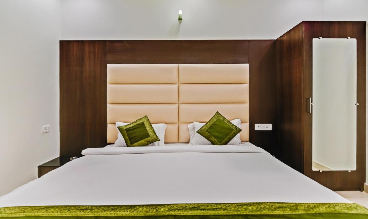 Treebo Resto- Near Lucknow Railway Station Hotell Eksteriør bilde
