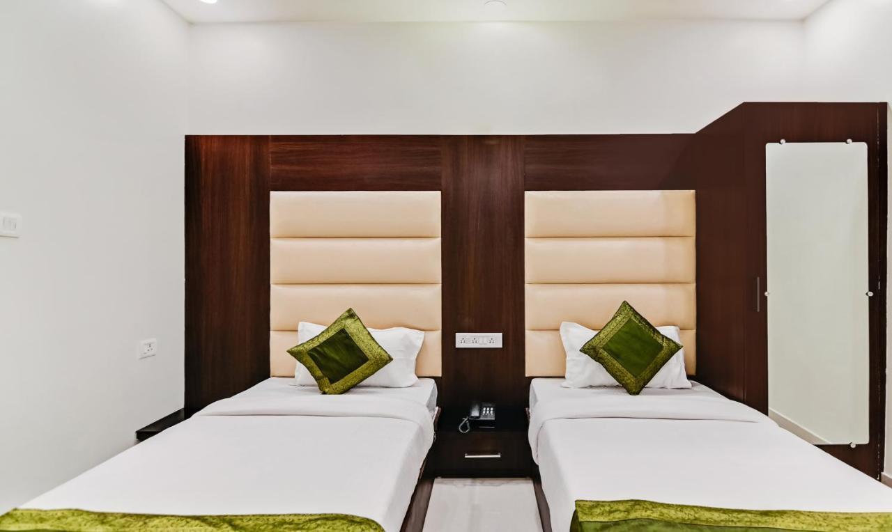 Treebo Resto- Near Lucknow Railway Station Hotell Eksteriør bilde