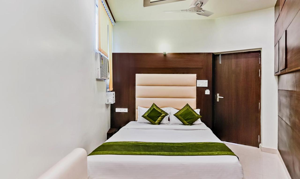 Treebo Resto- Near Lucknow Railway Station Hotell Eksteriør bilde