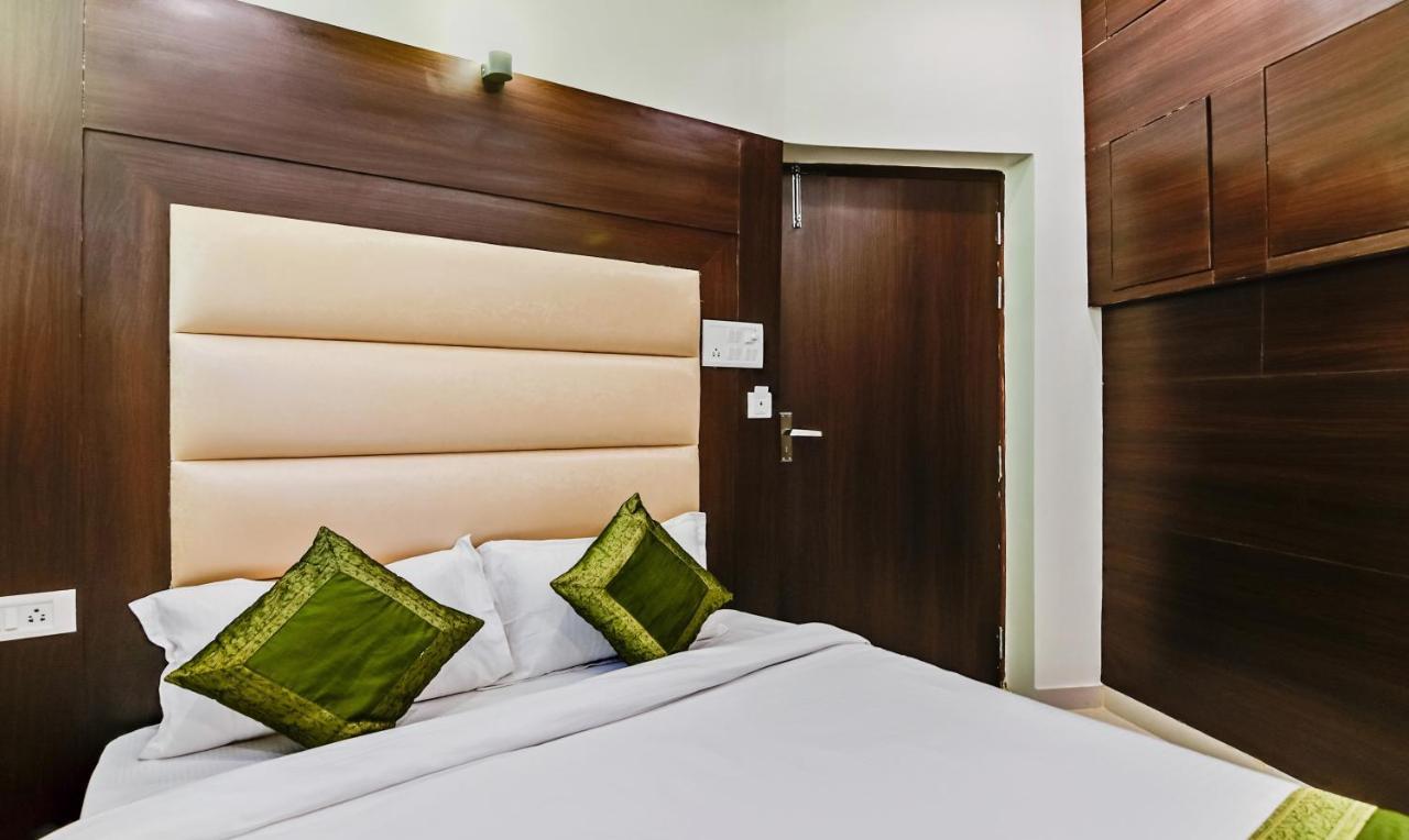 Treebo Resto- Near Lucknow Railway Station Hotell Eksteriør bilde